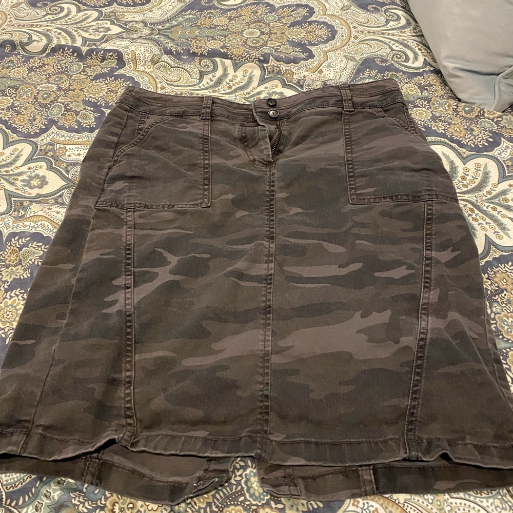 Loft Grey Camouflage Mini Skirt